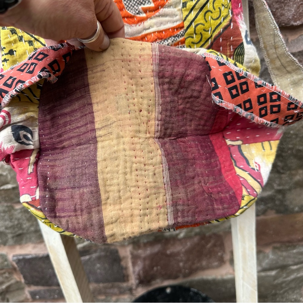 ✨VINTAGE KANTHA SARI BOHO BACKPACK - Picture 6 of 10